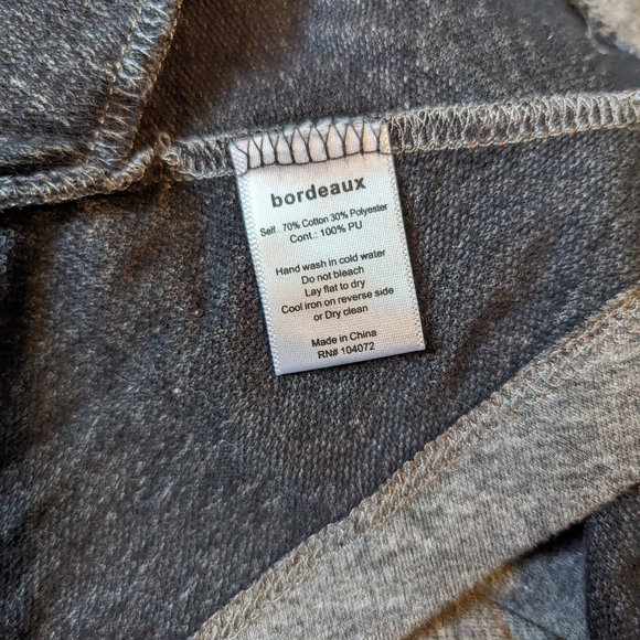 Bordeaux faux leather sleeve cropped open front cardigan - Picture 5 of 7